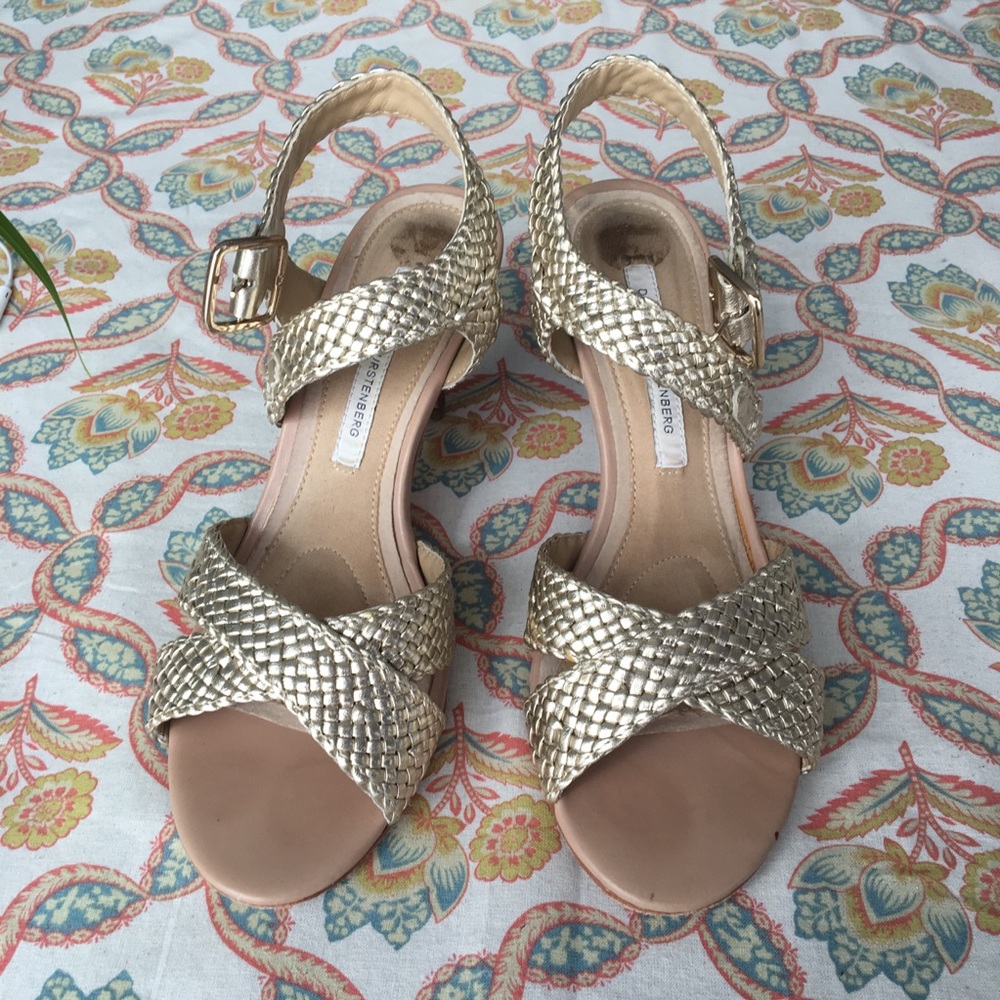 Diane Von Furstenberg Gold Heels